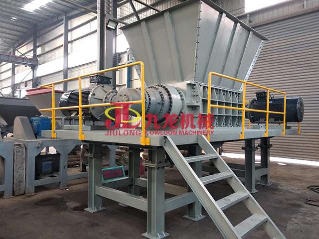 廢舊海綿處理現(xiàn)場