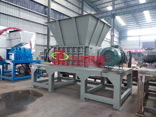 廢舊金屬回收處理現(xiàn)場