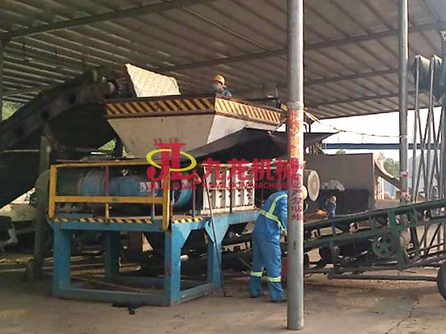 深圳生活垃圾破碎處理現(xiàn)場