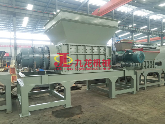 街道生活垃圾處理現(xiàn)場