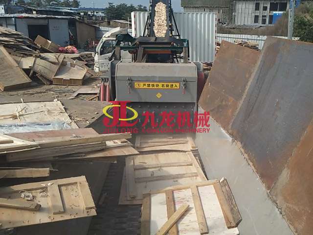 福建綜合破碎機(jī)現(xiàn)場(chǎng)